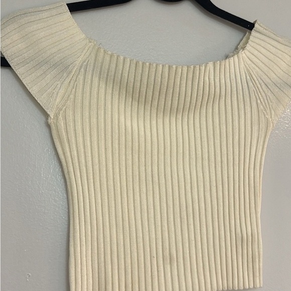 Cream Ribbed Off-Shoulder Crop Top - Picture 5 of 7